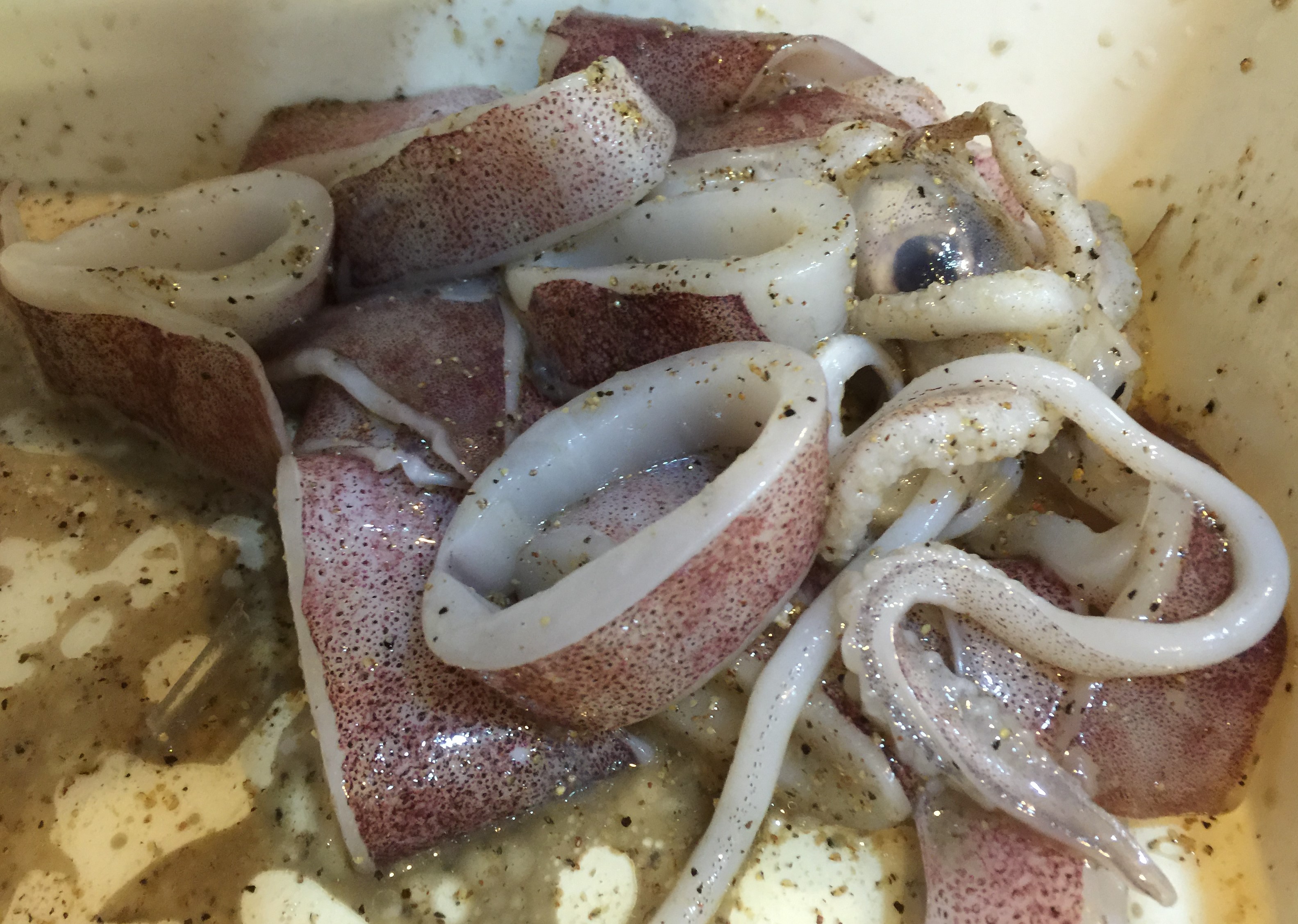 Squid (1kg Approx 6 Medium Squids Cut Into Rings)
